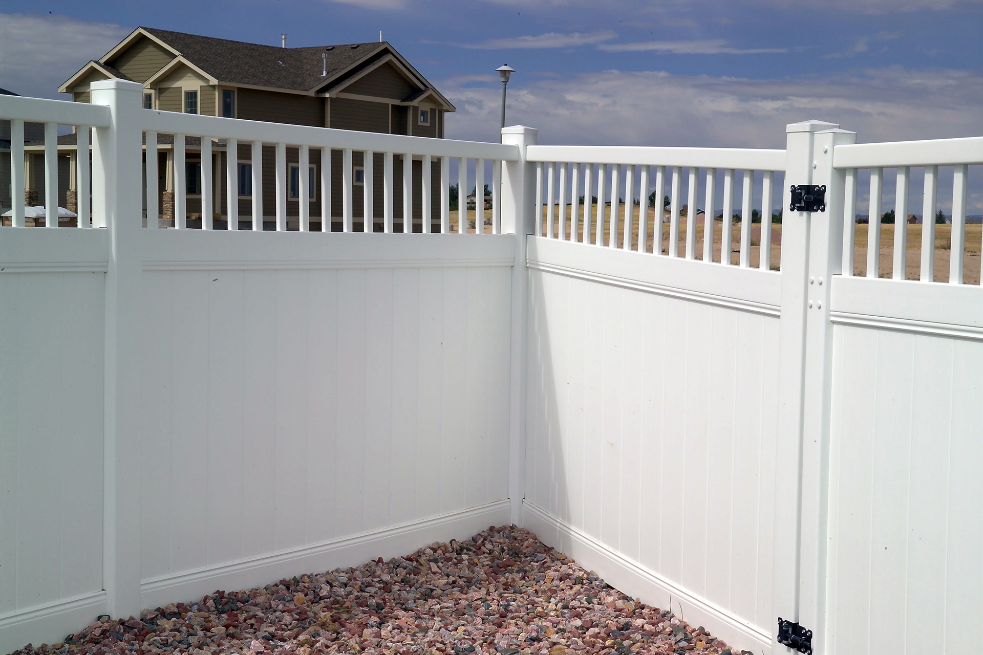 Vinyl Fencing Installation in Colorado Springs Durable & LowMaintenance Fences